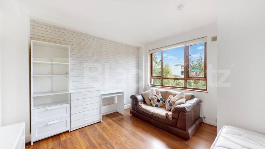 			2 Bedroom, 1 bath, 1 reception Flat			 Birkenhead Street, Kings Cross